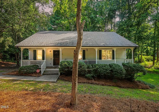 1st image of 107 Cherry Ct, Clayton, NC 27520 | MLS# 10183572