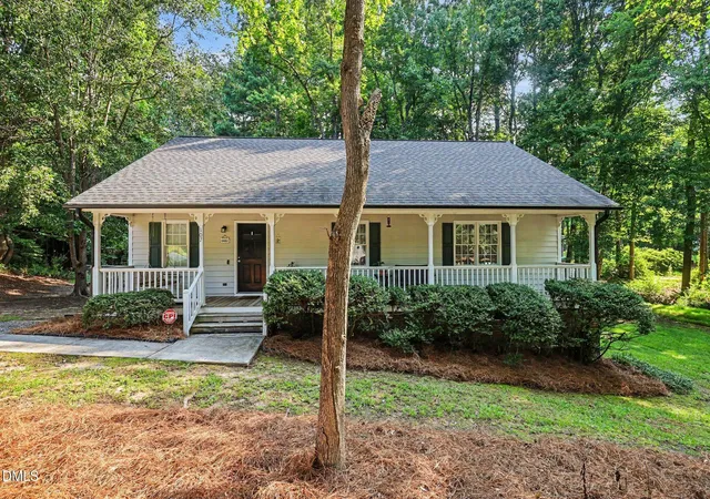 2nd image of 107 Cherry Ct, Clayton, NC 27520 | MLS# 10183572