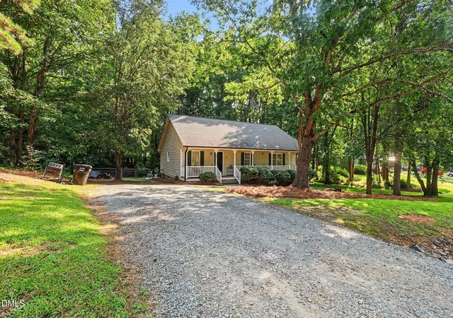 3rd image of 107 Cherry Ct, Clayton, NC 27520 | MLS# 10183572
