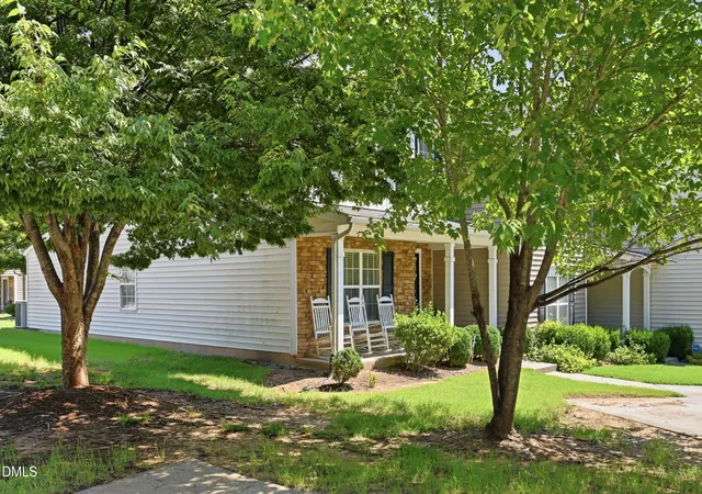 Photo 3 of Townhouse for sale at 3201 Ivey Wood Ln, Durham, NC 27703 | MLS# 10183842 | Listing updated on 2026-08-23