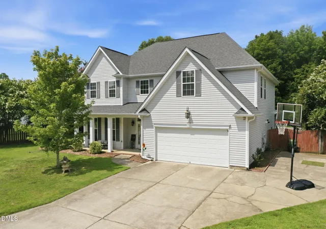 Photo 2 of Sale Pending at 3123 Juniper Dr, Burlington, NC 27215 | MLS# 10183517 | Listing updated on 2026-08-05
