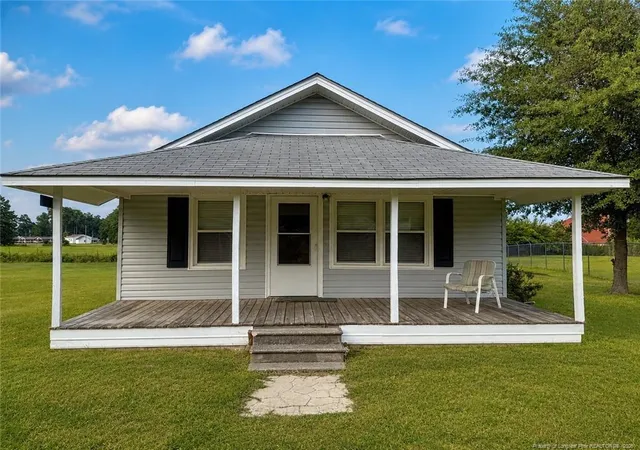 Photo 1 of Sale Pending at 409 Franklin Ave, Lumberton, NC 28358 | MLS# 766922 | Listing updated on 2026-08-20