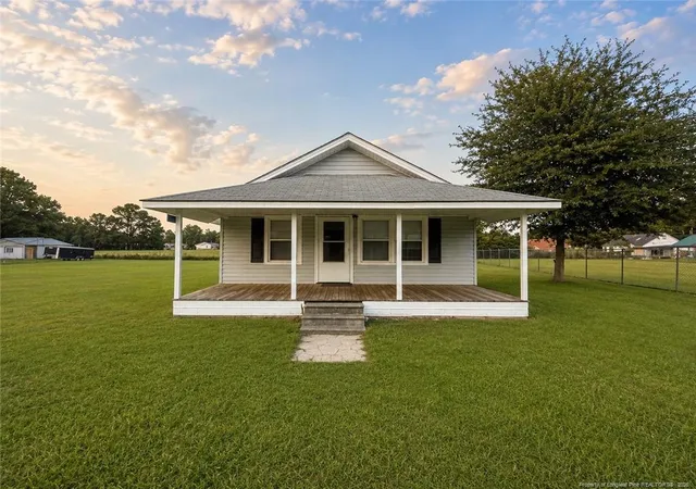 Photo 3 of Sale Pending at 409 Franklin Ave, Lumberton, NC 28358 | MLS# 766922 | Listing updated on 2026-08-20