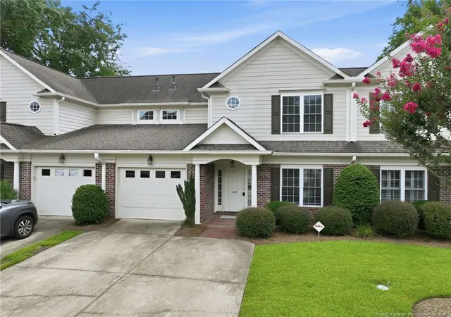 2nd image of 326 Coverly Sq, Fayetteville, NC 28303 | MLS# 765470