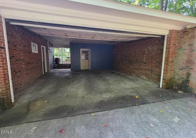 Photo 3 of Sale Pending at 103 Cliffview Dr, Knightdale, NC 27545 | MLS# 10183696 | Listing updated on 2026-09-11