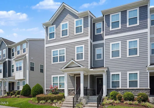 Photo 3 of Townhouse for sale at 5925 Illuminate Ave, Raleigh, NC 27616 | MLS# 10183664 | Listing updated on 2026-07-31