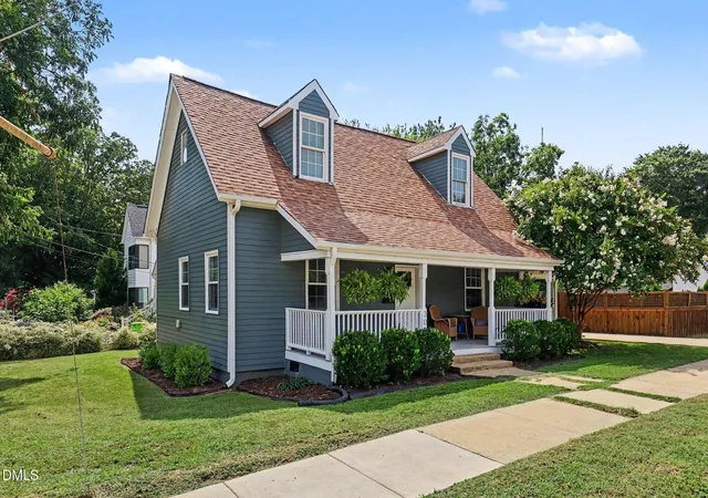 Photo 2 of Sale Pending at 303 S Pettigrew St, Raleigh, NC 27610 | MLS# 10184031 | Listing updated on 2026-09-11