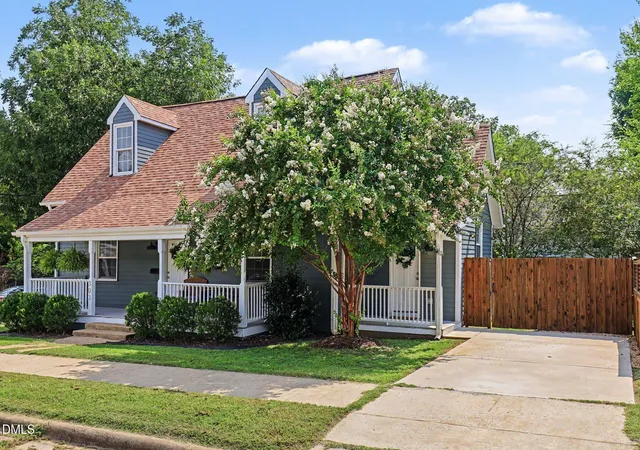 Photo 3 of Sale Pending at 303 S Pettigrew St, Raleigh, NC 27610 | MLS# 10184031 | Listing updated on 2026-09-11