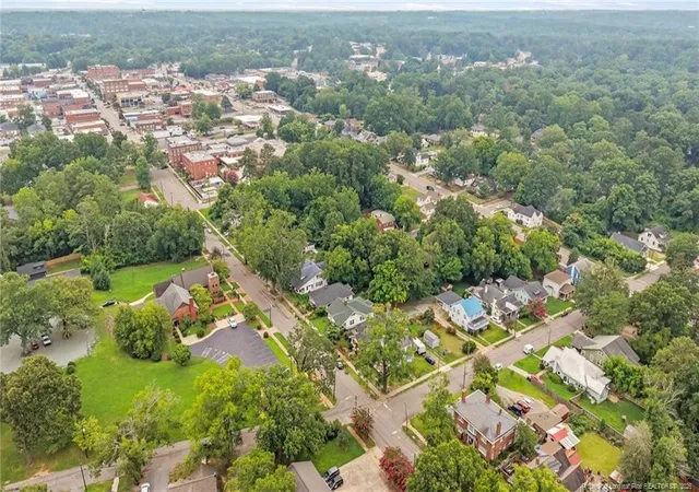 3rd image of 323 N Steele St, Sanford, NC 27330 | MLS# 766826