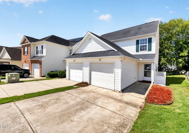 Photo 3 of Townhouse for sale at 2045 Persimmon Ridge Dr, Raleigh, NC 27604 | MLS# 10183678 | Listing updated on 2026-08-01
