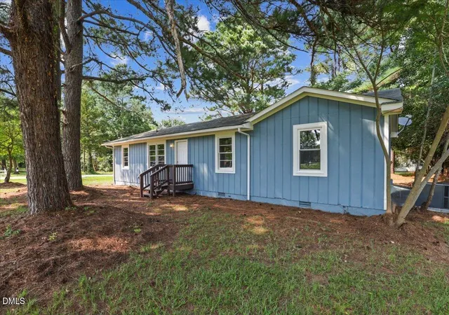 1st image of 400 Vinwood Ave, Goldsboro, NC 27534 | MLS# 10186672