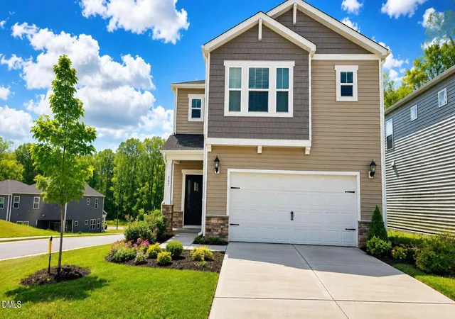 Photo 1 of Single family home for sale at 167 White Ash Dr, Clayton, NC 27527 | MLS# 10184430 | Listing updated on 2026-08-05