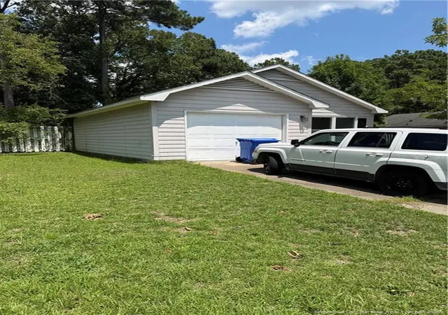 4th image of 1132 Hoke Loop Rd, Fayetteville, NC 28314 | MLS# 766924