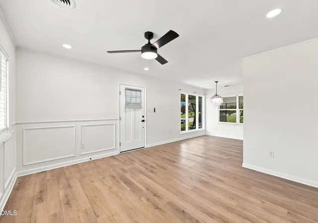 Photo 3 of Single family home for sale at 815 Scott St, Burlington, NC 27215 | MLS# 10183859 | Listing updated on 2026-09-10