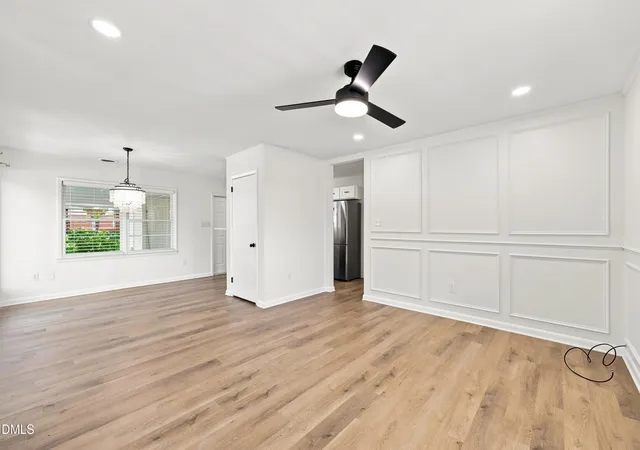 Photo 3 of Single family home for sale at 815 Scott St, Burlington, NC 27215 | MLS# 10183859 | Listing updated on 2026-09-10