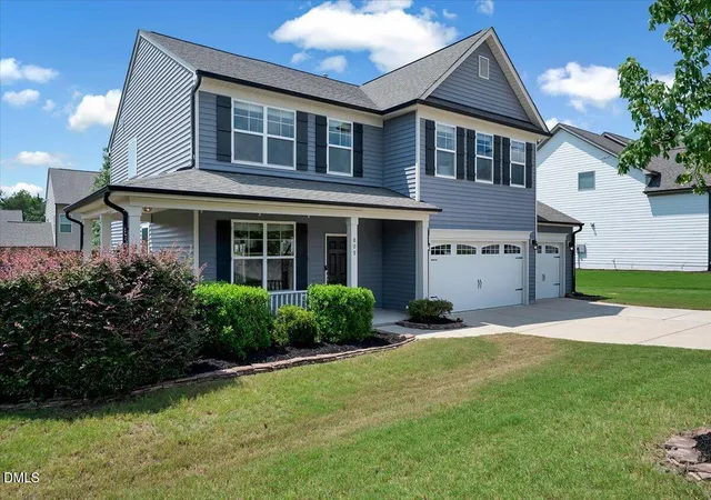 Photo 3 of Single family home for sale at 809 Willow Tower Ct, Rolesville, NC 27571 | MLS# 10183802 | Listing updated on 2026-08-21