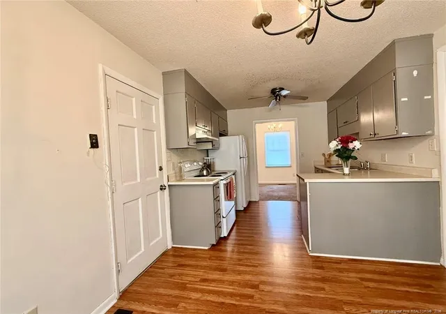 Photo 4 of Sale Pending at 1572 Graystone Rd, Fayetteville, NC 28311 | MLS# 766945 | Listing updated on 2026-09-19