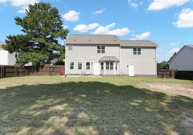 3rd image of 25 Briarwood Pl, Sanford, NC 27332 | MLS# 10183780