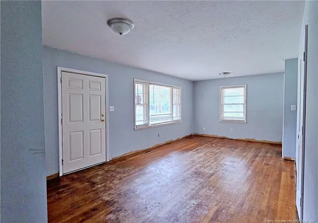 4th image of 1814 Wayne Ln, Fayetteville, NC 28304 | MLS# 766808
