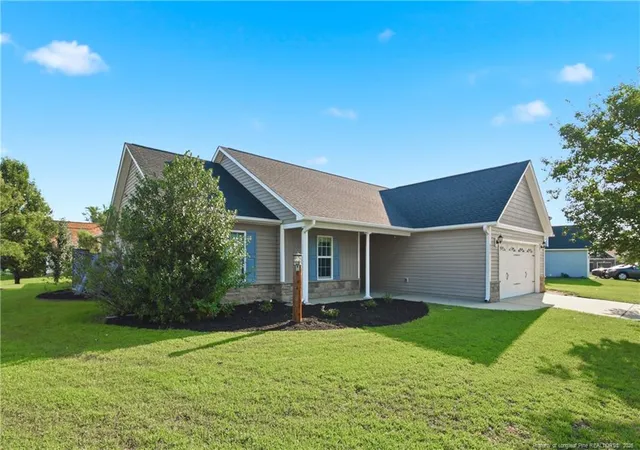Photo 4 of Single family home for sale at 675 Hogart St, Raeford, NC 28376 | MLS# 766907 | Listing updated on 2026-09-03