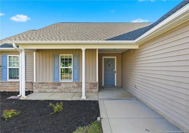 Photo 5 of Single family home for sale at 675 Hogart St, Raeford, NC 28376 | MLS# 766907 | Listing updated on 2026-09-03