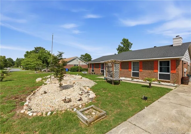 Photo 3 of Single family home for sale at 6936 Wickersham Dr, Fayetteville, NC 28314 | MLS# 766970 | Listing updated on 2026-09-11