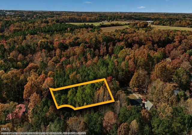 1st image of 154 Ridgecrest Ln, Henderson, NC 27537 | MLS# 10185703