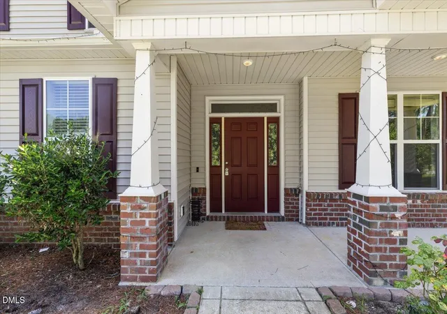 Photo 3 of Sale Pending at 2304 Granville Dr, Goldsboro, NC 27530 | MLS# 10183781 | Listing updated on 2026-08-31