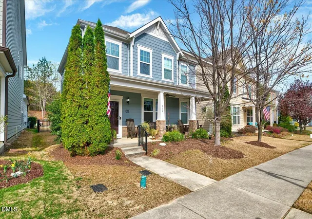 2nd image of 910 Branch Line Ln, Apex, NC 27502 | MLS# 10183807