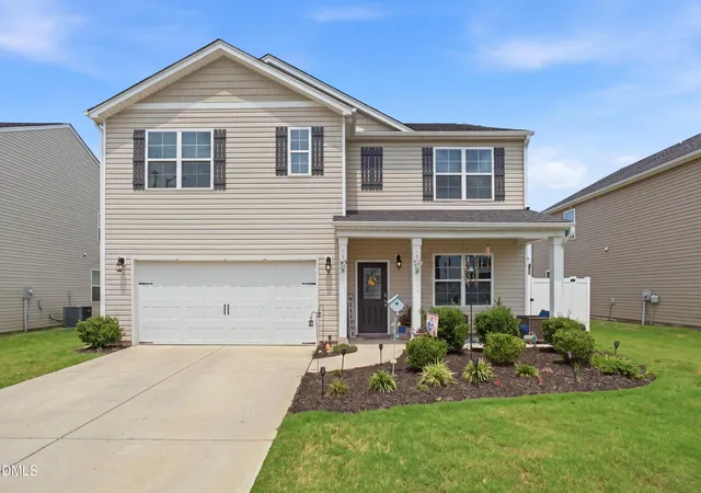 Photo 3 of Single family home for sale at 1197 Green Vista Way, Graham, NC 27253 | MLS# 10183815 | Listing updated on 2026-08-20