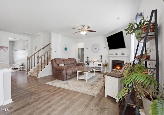 Photo 3 of Single family home for sale at 1197 Green Vista Way, Graham, NC 27253 | MLS# 10183815 | Listing updated on 2026-10-07