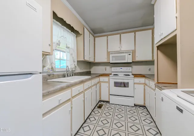 3rd image of 1751 Mountain Creek Rd, Oxford, NC 27565 | MLS# 10184348