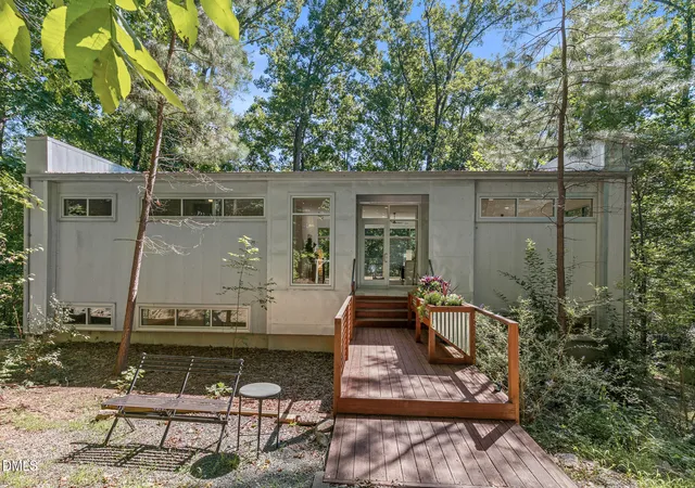 Photo 4 of Single family home for sale at 106 Glass House Ln, Carrboro, NC 27510 | MLS# 10183962 | Listing updated on 2026-09-21