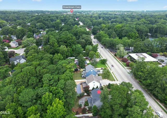 Photo 3 of Sale Pending at 542 Walnut St, Cary, NC 27511 | MLS# 10184401 | Listing updated on 2026-09-21