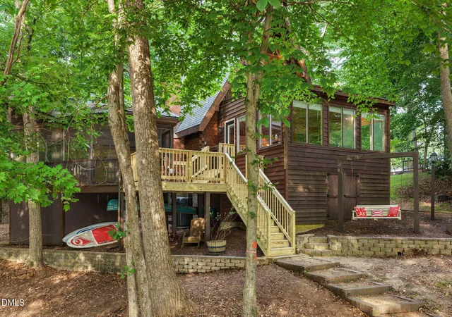 3rd image of 382 W Point Dr, Clarksville, VA 23927 | MLS# 10183865