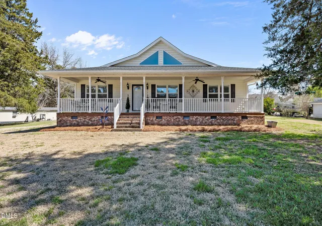 2nd image of 35 Hummingbird Ln, Henderson, NC 27537 | MLS# 10183890