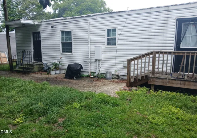 5th image of 904 N Mckay Ave, Dunn, NC 28334