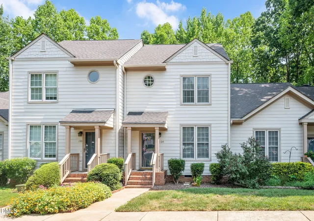 3rd image of 128 Windward Ct, Cary, NC 27513 | MLS# 10184309