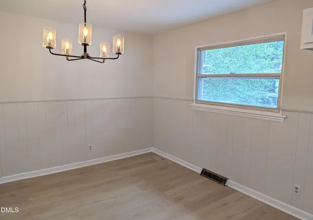 3rd image of 700 W Carver St, Durham, NC 27704 | MLS# 10184864