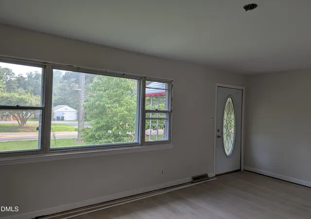 5th image of 700 W Carver St, Durham, NC 27704 | MLS# 10184864