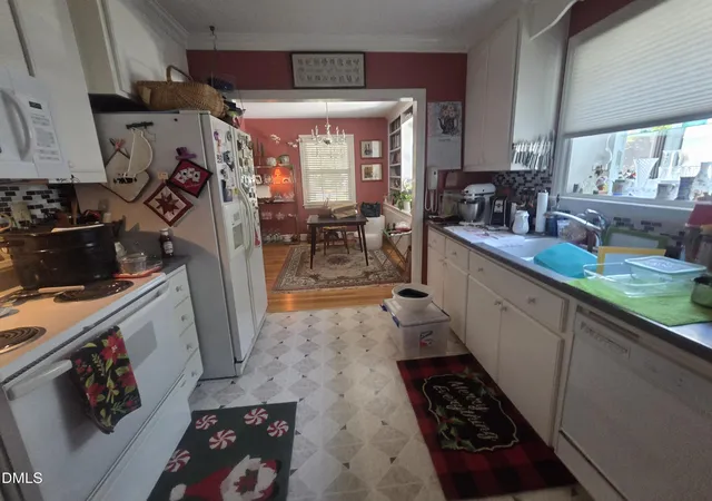 Photo 3 of Sale Pending at 1928 Fairfield Dr, Raleigh, NC 27608 | MLS# 10183992 | Listing updated on 2026-08-03