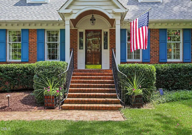 2nd image of 15 Chippers Wy, Durham, NC 27705 | MLS# 10184692