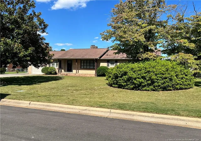 Photo 3 of Single family home for sale at 2619 Sydney Dr, Fayetteville, NC 28304 | MLS# 767033 | Listing updated on 2026-08-03