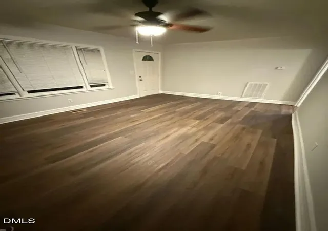 Photo 2 of Single family home for sale at 425 Hamilton St, Burlington, NC 27217 | MLS# 10184007 | Listing updated on 2026-08-31
