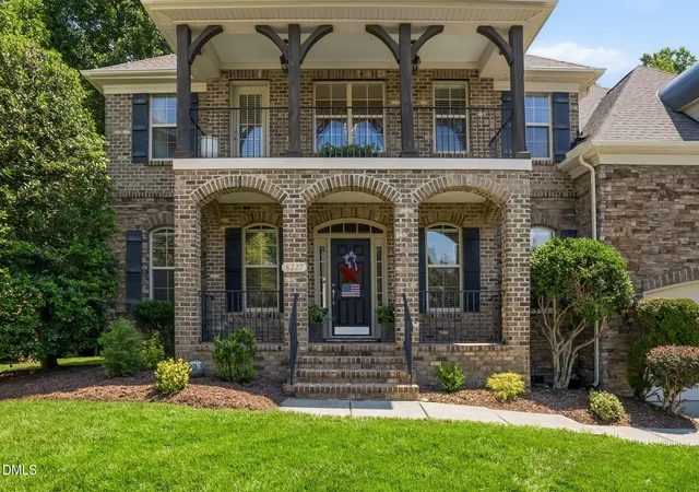 Photo 3 of Sale Pending at 8227 Cushing St, Raleigh, NC 27613 | MLS# 10184195 | Listing updated on 2026-08-25