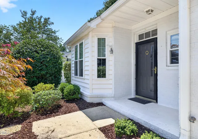 Photo 3 of Sale Pending at 1641 Shepherds Glade Dr, Apex, NC 27523 | MLS# 10184558 | Listing updated on 2026-08-24