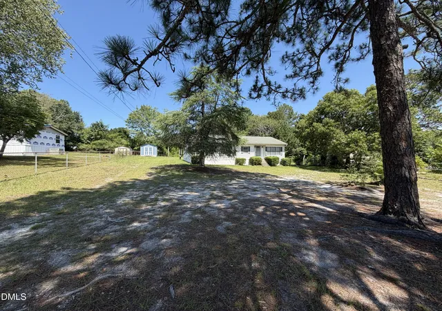 2nd image of 125 Dark Wood Dr, Spring Lake, NC 28390 | MLS# 10184182