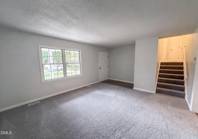 3rd image of 11 Chanter Ct, Durham, NC 27705 | MLS# 10184032