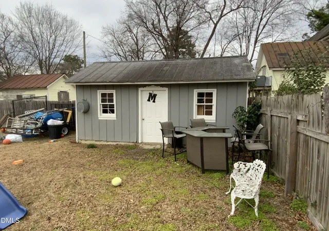 12th image of 304 W Harnett St, Dunn, NC 28334 | MLS# 10184036