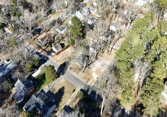 Photo 2 of Single family home for sale at 224 Clay St, Cary, NC 27511 | MLS# 10184037 | Listing updated on 2026-08-12